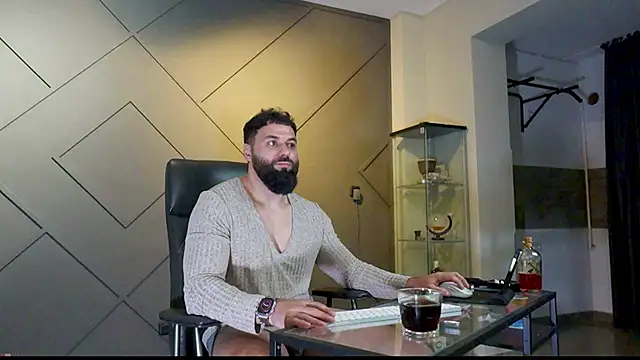 Snapshot of mattmasterss chatting on 02/24/25, 01:46 mattmasterss online show from 02/24/25, 01:46