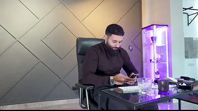 Snapshot of mattmasterss chatting on 02/27/25, 06:40 mattmasterss online show from 02/27/25, 06:40