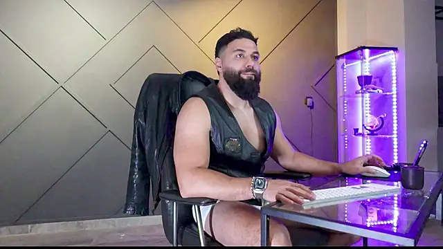 Snapshot of mattmasterss chatting on 03/02/25, 03:34 mattmasterss online show from 03/02/25, 03:34