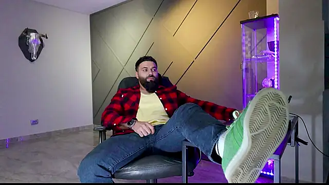 Snapshot of mattmasterss chatting on 03/10/25, 07:07 mattmasterss online show from 03/10/25, 07:07