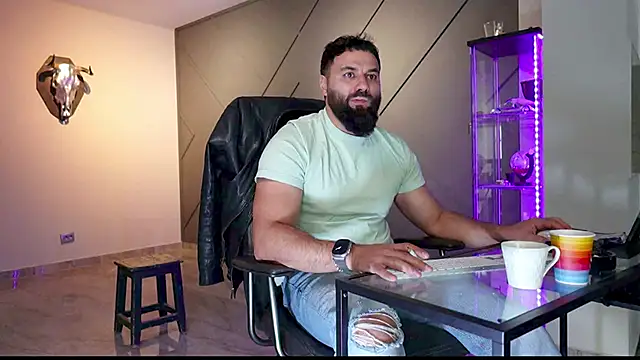 Snapshot of mattmasterss chatting on 03/11/25, 08:52 mattmasterss online show from 03/11/25, 08:52