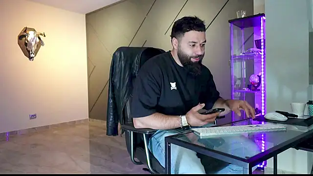 Snapshot of mattmasterss chatting on 03/12/25, 09:55 mattmasterss online show from 03/12/25, 09:55