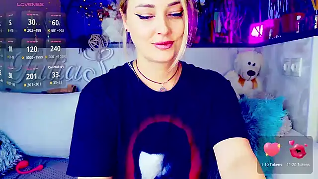  JuliaSpace  online show from 12/15/25, 08:24