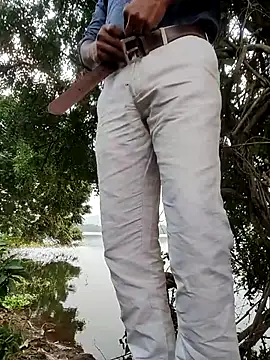 Snapshot of DickBaby000 chatting on 12/18/25, 12:00 DickBaby000 online show from 12/18/25, 12:00