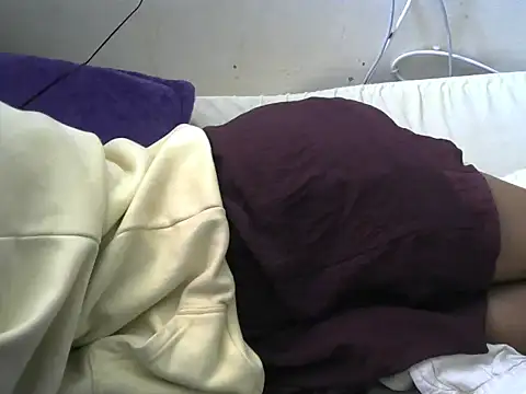 Ma-yolo001 online show from 10/02/25, 08:21