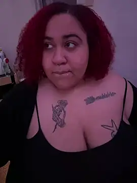 Snapshot of Juicyjordie chatting on 02/06/25, 08:18 Juicyjordie online show from 02/06/25, 08:18