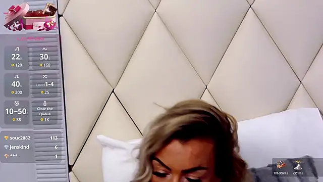 Snapshot of EvieSanders chatting on 02/11/25, 11:43 EvieSanders online show from 02/11/25, 11:43