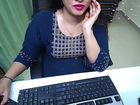 Snapshot of Arushisingh8888 chatting on 10/06/25, 12:57 Arushisingh8888 online show from 10/06/25, 12:57