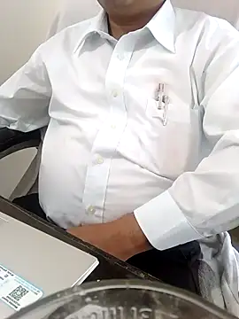 Snapshot of Hot-man39 chatting on 12/02/24, 10:39 Hot-man39 online show from 12/02/24, 10:39