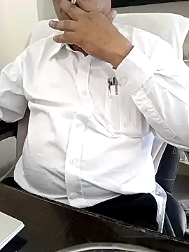 Snapshot of Hot-man39 chatting on 12/05/24, 08:44 Hot-man39 online show from 12/05/24, 08:44