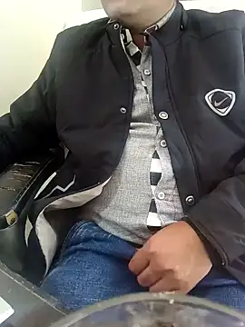 Snapshot of Hot-man39 chatting on 12/06/24, 07:32 Hot-man39 online show from 12/06/24, 07:32