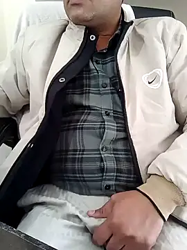 Snapshot of Hot-man39 chatting on 12/15/24, 11:01 Hot-man39 online show from 12/15/24, 11:01