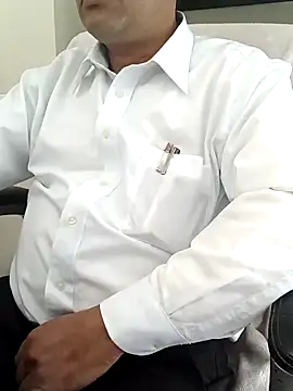 Snapshot of Hot-man39 chatting on 12/18/24, 06:10 Hot-man39 online show from 12/18/24, 06:10