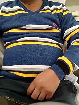 Snapshot of Hot-man39 chatting on 12/25/24, 11:33 Hot-man39 online show from 12/25/24, 11:33