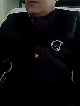 Snapshot of Hot-man39 chatting on 12/28/24, 10:58 Hot-man39 online show from 12/28/24, 10:58