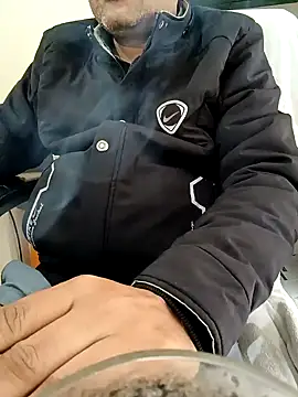 Snapshot of Hot-man39 chatting on 02/02/25, 04:26 Hot-man39 online show from 02/02/25, 04:26