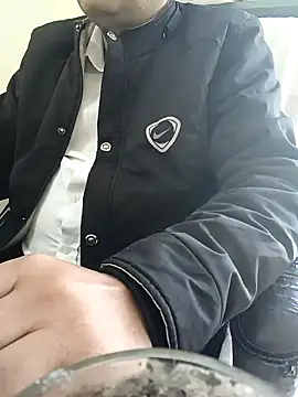 Snapshot of Hot-man39 chatting on 02/10/25, 05:03 Hot-man39 online show from 02/10/25, 05:03