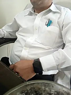 Snapshot of Hot-man39 chatting on 03/04/25, 08:57 Hot-man39 online show from 03/04/25, 08:57