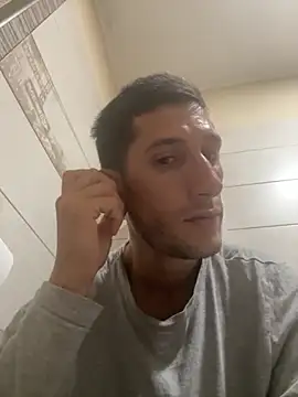 Gionnytav online show from 10/24/25, 04:53