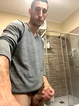 Gionnytav online show from 11/25/25, 04:51