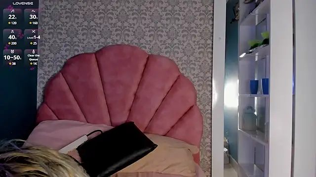 Samantha cp  online show from 03/14/25, 12:18