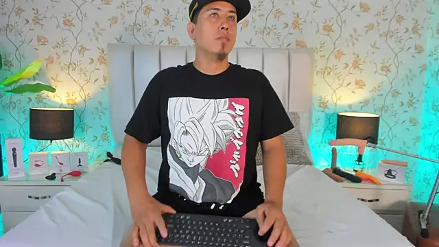 Liana Asaff online show from 02/12/25, 01:41