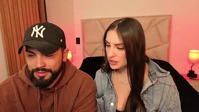 teseo and afroditha  online show from 04/13/26, 03:12