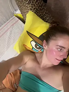 Snapshot of AlisaKissss chatting on 10/29/25, 06:42 AlisaKissss online show from 10/29/25, 06:42