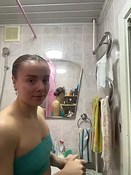 Snapshot of AlisaKissss chatting on 11/17/25, 06:14 AlisaKissss online show from 11/17/25, 06:14