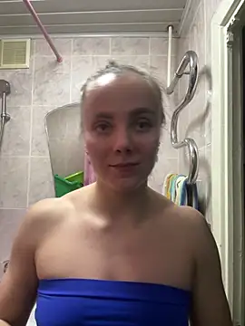 AlisaKissss online show from 12/18/25, 07:42