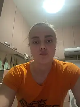 AlisaKissss online show from 04/05/26, 07:00