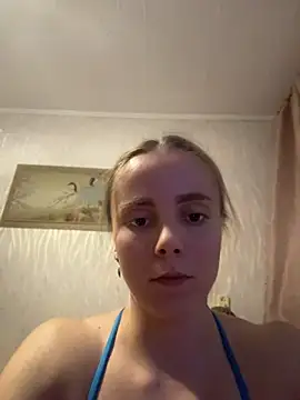 AlisaKissss online show from 05/18/26, 07:09
