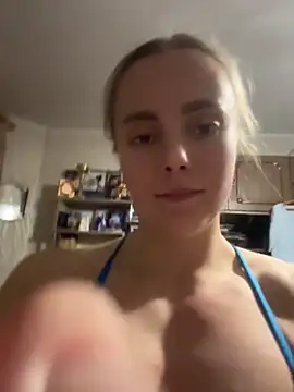 AlisaKissss online show from 05/24/26, 07:52
