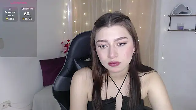 Snapshot of mily_thomson_b_ chatting on 02/23/25, 09:48 mily thomson b online show from 02/23/25, 09:48