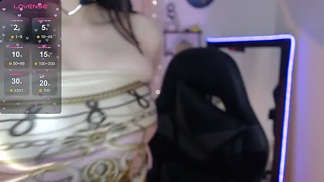 Snapshot of mily_thomson_b_ chatting on 11/07/25, 06:08 mily thomson b online show from 11/07/25, 06:08