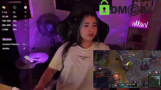 Snapshot of sweetcoralinee chatting on 02/25/25, 04:03 sweetcoralinee online show from 02/25/25, 04:03