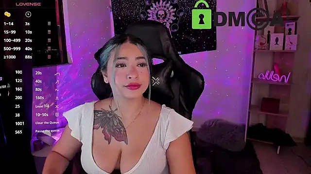 sweetcoralinee online show from 03/09/25, 02:29