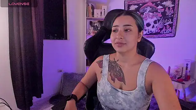 Snapshot of sweetcoralinee chatting on 10/08/25, 11:13 sweetcoralinee online show from 10/08/25, 11:13