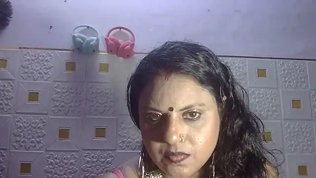 Snapshot of Sexy_komolika chatting on 01/29/25, 05:56 Sexy komolika online show from 01/29/25, 05:56