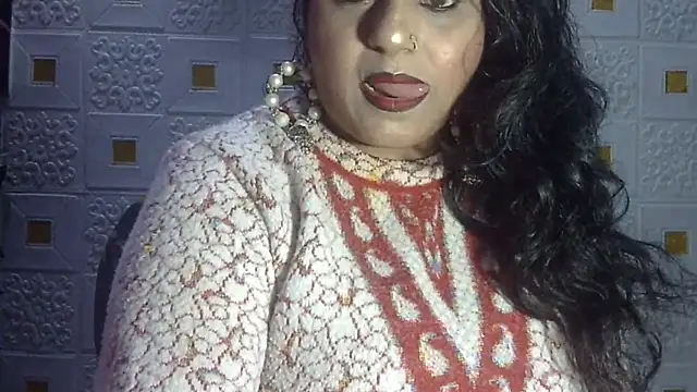 Snapshot of Sexy_komolika chatting on 02/01/25, 02:56 Sexy komolika online show from 02/01/25, 02:56