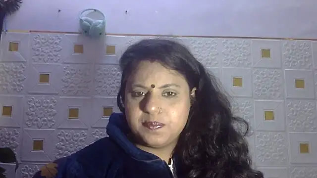Snapshot of Sexy_komolika chatting on 02/11/25, 03:51 Sexy komolika online show from 02/11/25, 03:51