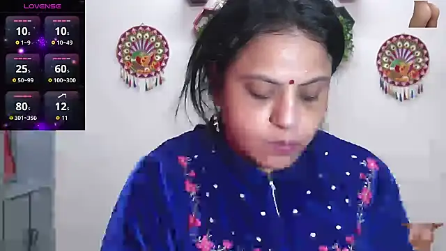 Snapshot of Sexy_komolika chatting on 12/17/25, 12:16 Sexy komolika online show from 12/17/25, 12:16