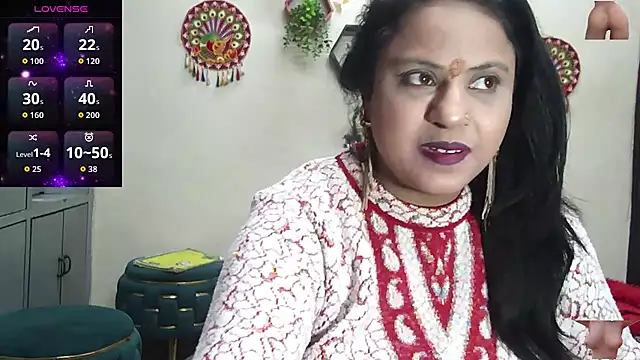 Snapshot of Sexy_komolika chatting on 01/06/26, 01:04 Sexy komolika online show from 01/06/26, 01:04