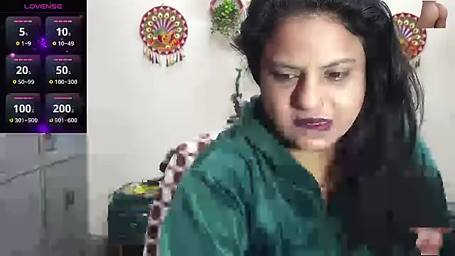 Snapshot of Sexy_komolika chatting on 01/07/26, 03:42 Sexy komolika online show from 01/07/26, 03:42