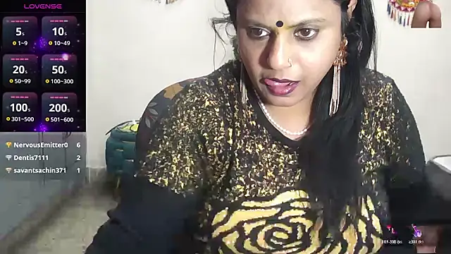 Snapshot of Sexy_komolika chatting on 01/07/26, 03:47 Sexy komolika online show from 01/07/26, 03:47