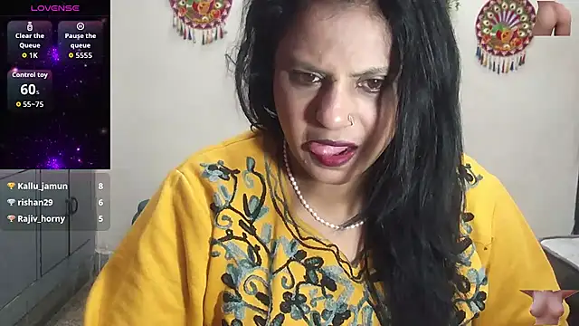 Snapshot of Sexy_komolika chatting on 01/09/26, 03:42 Sexy komolika online show from 01/09/26, 03:42