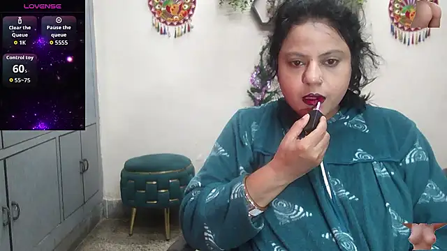 Snapshot of Sexy_komolika chatting on 01/13/26, 02:06 Sexy komolika online show from 01/13/26, 02:06