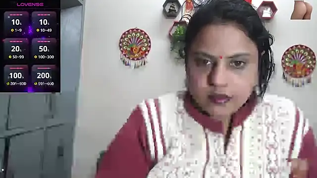 Snapshot of Sexy_komolika chatting on 02/02/26, 04:27 Sexy komolika online show from 02/02/26, 04:27