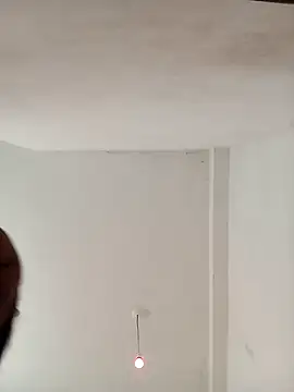 Snapshot of littlequeen77 chatting on 01/07/25, 02:51 littlequeen77 online show from 01/07/25, 02:51