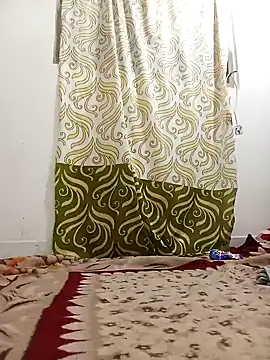 Snapshot of littlequeen77 chatting on 01/30/25, 02:58 littlequeen77 online show from 01/30/25, 02:58